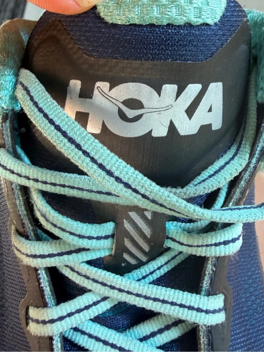 Hoka Bondi 5 Lightweight Women's Neutral Running Shoes in Navy & Aqua Sz. 7.5